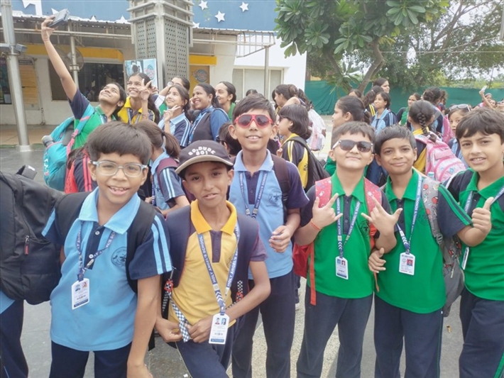 DAY OUT 2026